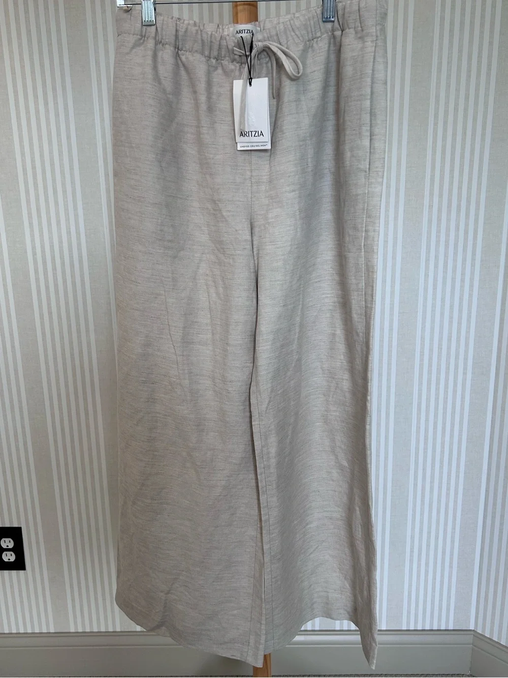 ARITZIA The Lodge Pant in Undyed Ecru Drawstring Wide-Leg Flowy Sz Medium Short